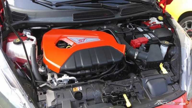 Ford fiesta shop engine cover