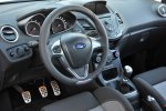 2014_ford_fiesta_steering_fd_222131_1600.jpg