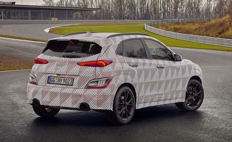 hyundai-kona-n-prototype-teaser-04-1610411138.jpg