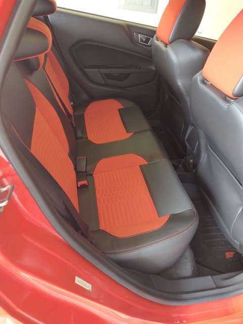 Rear Seats.jpg