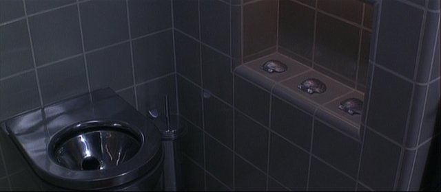R.jpg