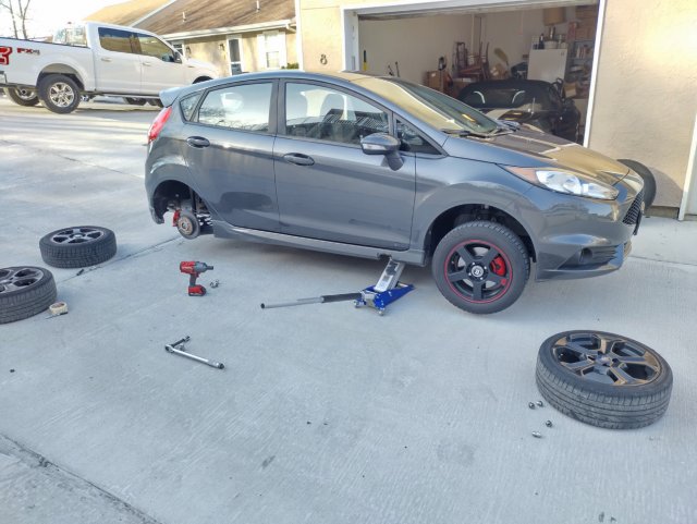 Fiesta tire change 4.23.jpg