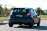 spyshots-2017-ford-fiesta-test-mule-previews-much-larger-body_1.jpg