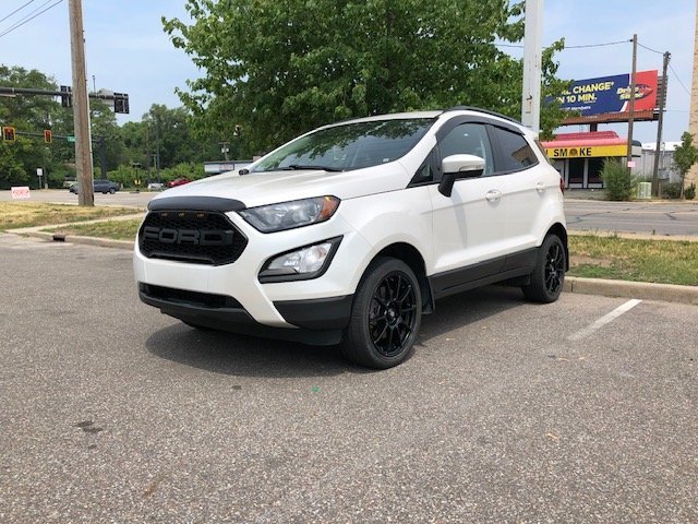 my ecosport with grill and wheels.jpg