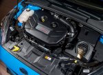 black-engine-technology-on-front-Ford-Focus-RS-2016-blue-color.jpg