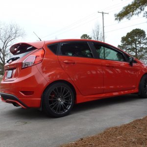 fiesta-st-axis-sport-xv-01.jpg