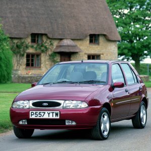 1996_Ford_Fiesta_Ghia.jpg