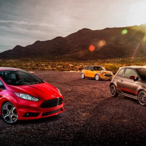 2014-ford-fiesta-st-2014-mini-cooper-s-hardtop-and-2014-fiat-500-abarth-photo-607316-s-1280x782.jpg