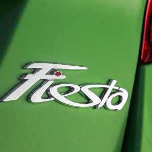 2014-Ford-Fiesta-ST-badge-03.jpg