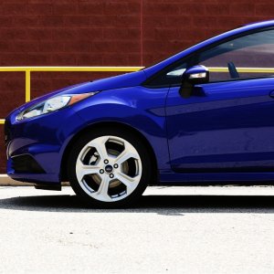 2014-ford-fiesta-st-front-half-profile.jpg