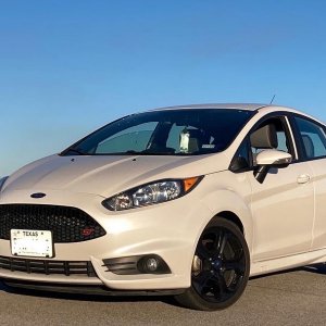 Fiesta ST at Eagles Canyon Raceway